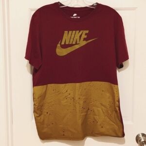 Burgundy Nike Tee shirt, 100% Cotton Size Large